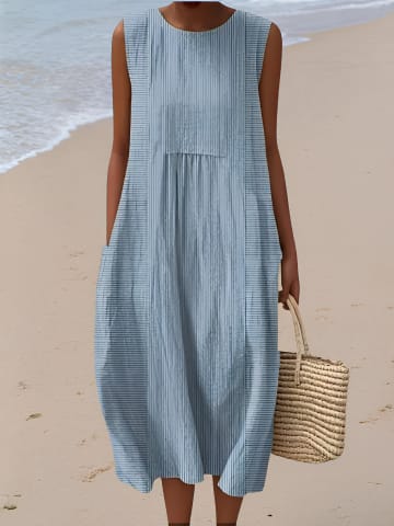 Renee Sleeveless Textured Midi Dress with Pockets_1