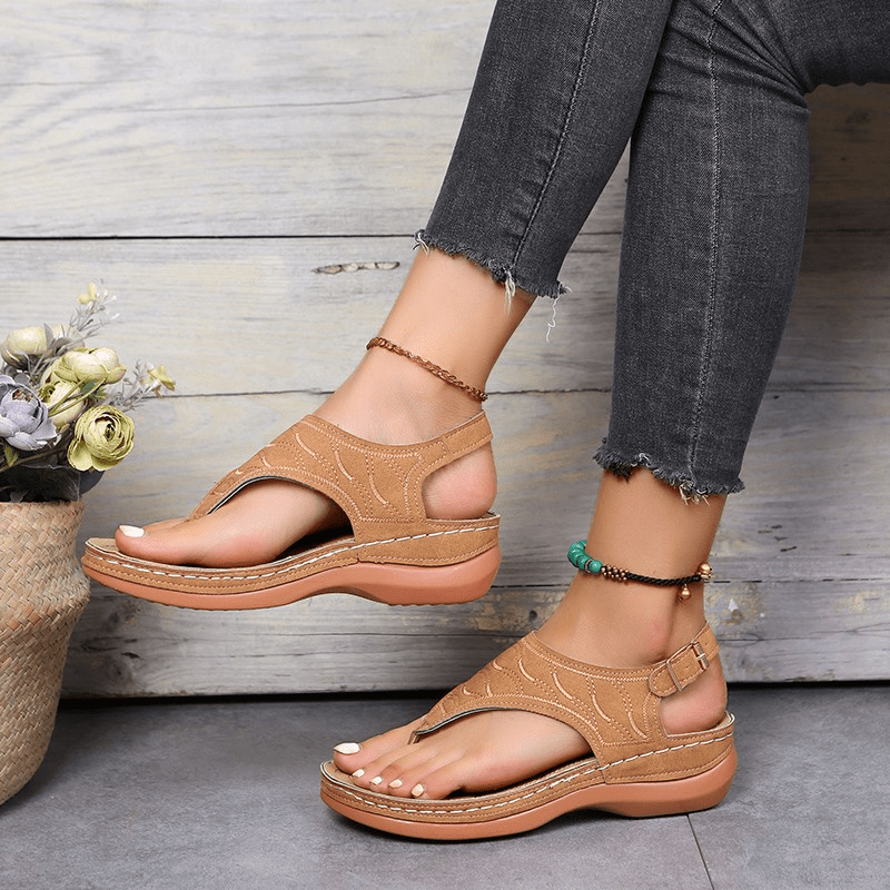 Cameron Arch Support Cross-Strap Cushioned Sandals