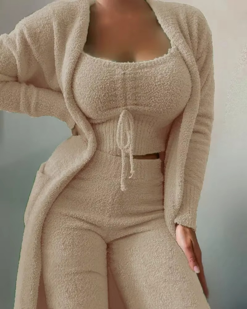 Ninon Plush Pyjama Top and Pants Set_11