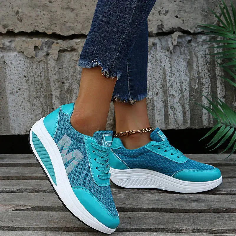 Carola Orthopedic Arch Support Sneakers