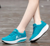 Carola Orthopedic Arch Support Sneakers
