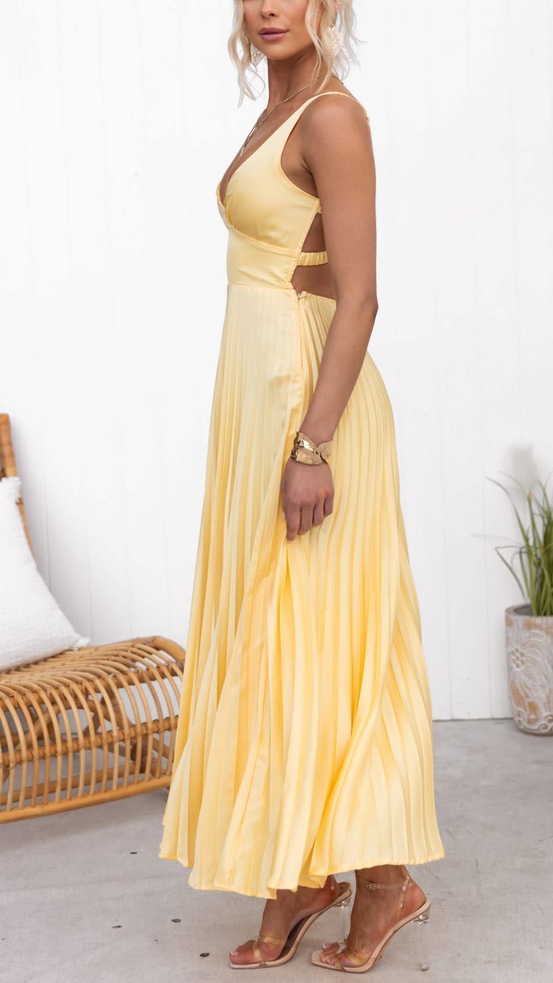 Astra Pleated V-Neck Maxi Dress_3
