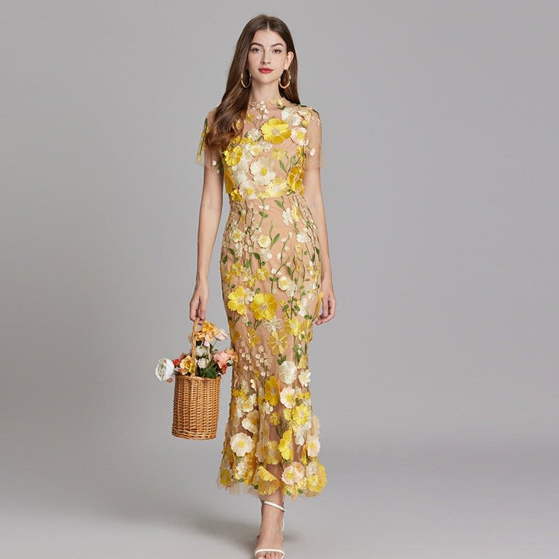 Catriona Floral Embroidered Maxi Dress_16