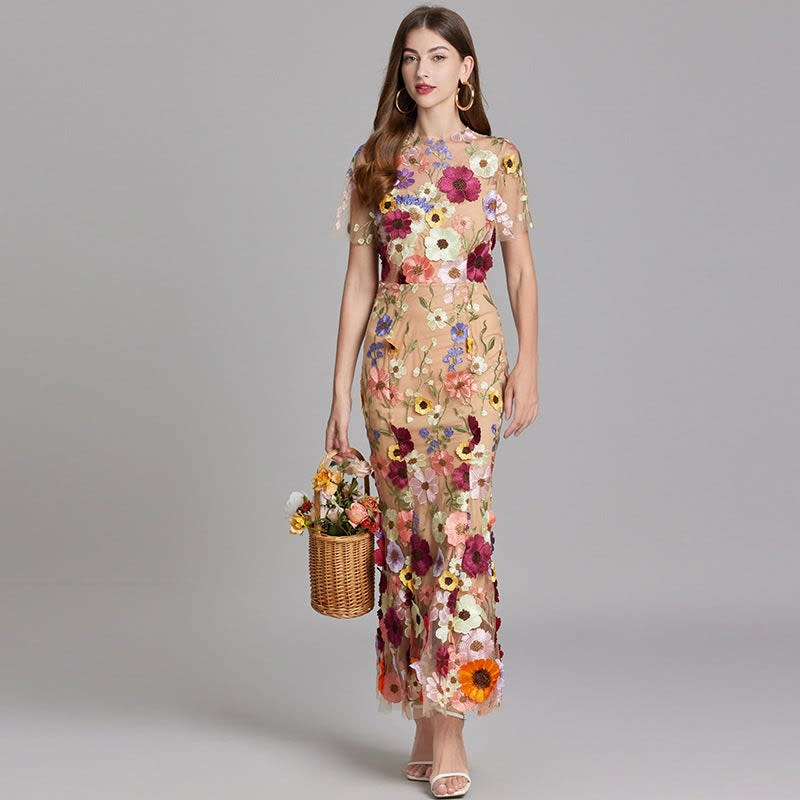 Catriona Floral Embroidered Maxi Dress_6