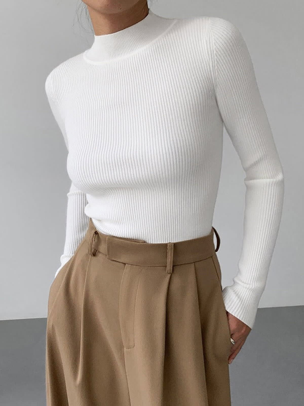 Ronja Ribbed High Neck Top