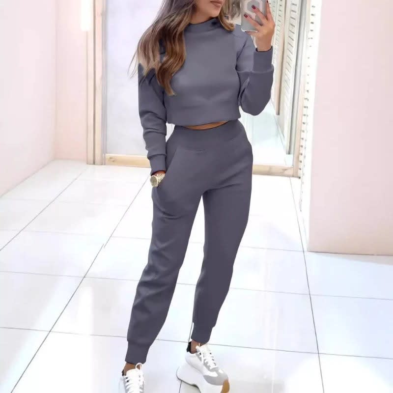 Idony Cropped Sweatshirt Two Piece Lounge Set