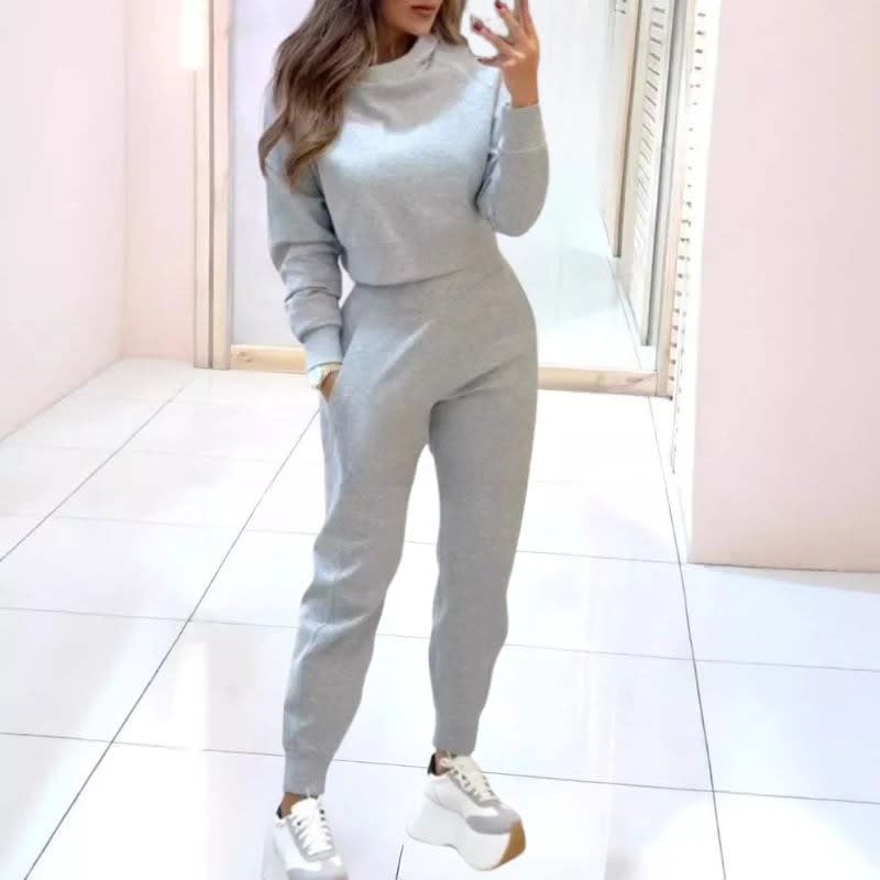 Idony Cropped Sweatshirt Two Piece Lounge Set