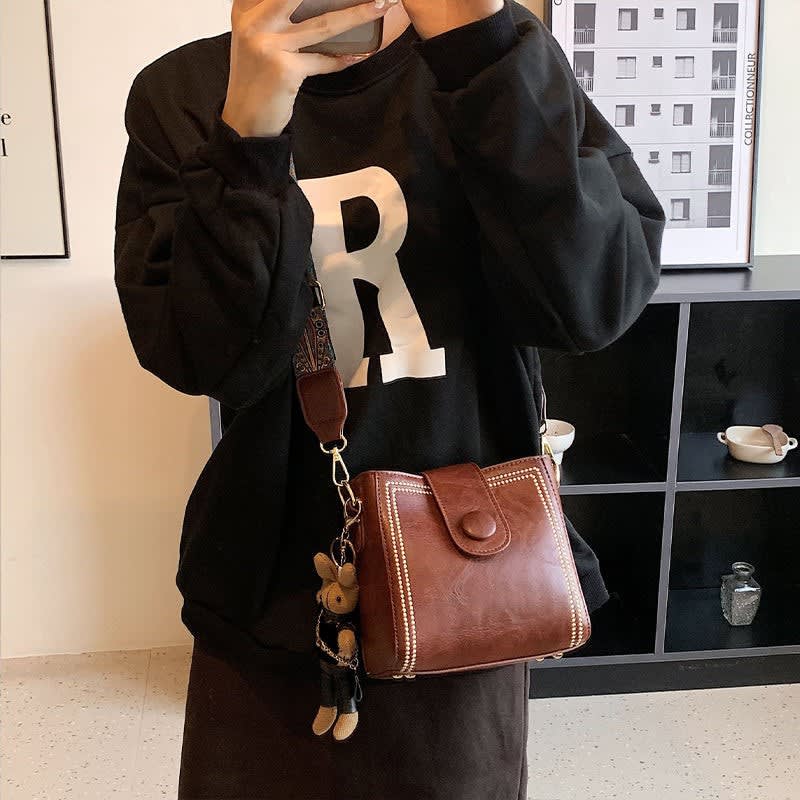 Dawn Vintage Studded Bucket Bag_12