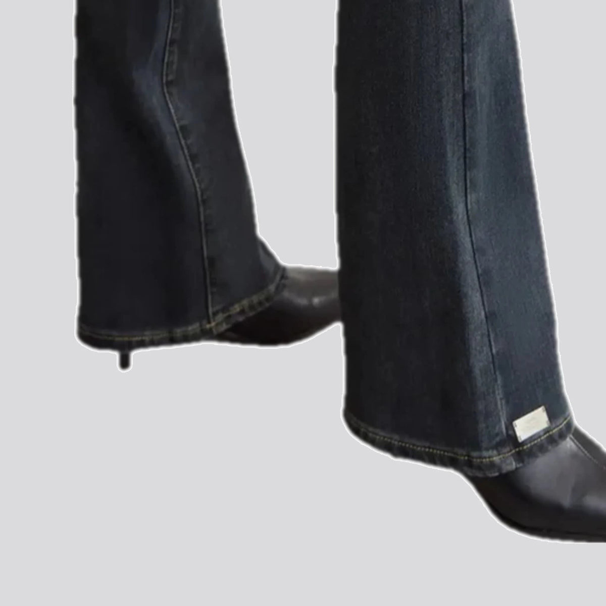 Sadie Slim Fit Stretch Bootcut Jeans_11