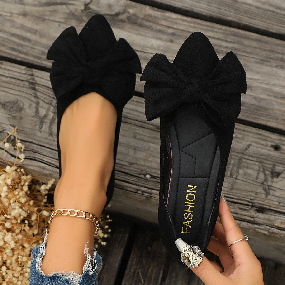 Amelia Rose Bow Detail Cushioned Ballet Flats