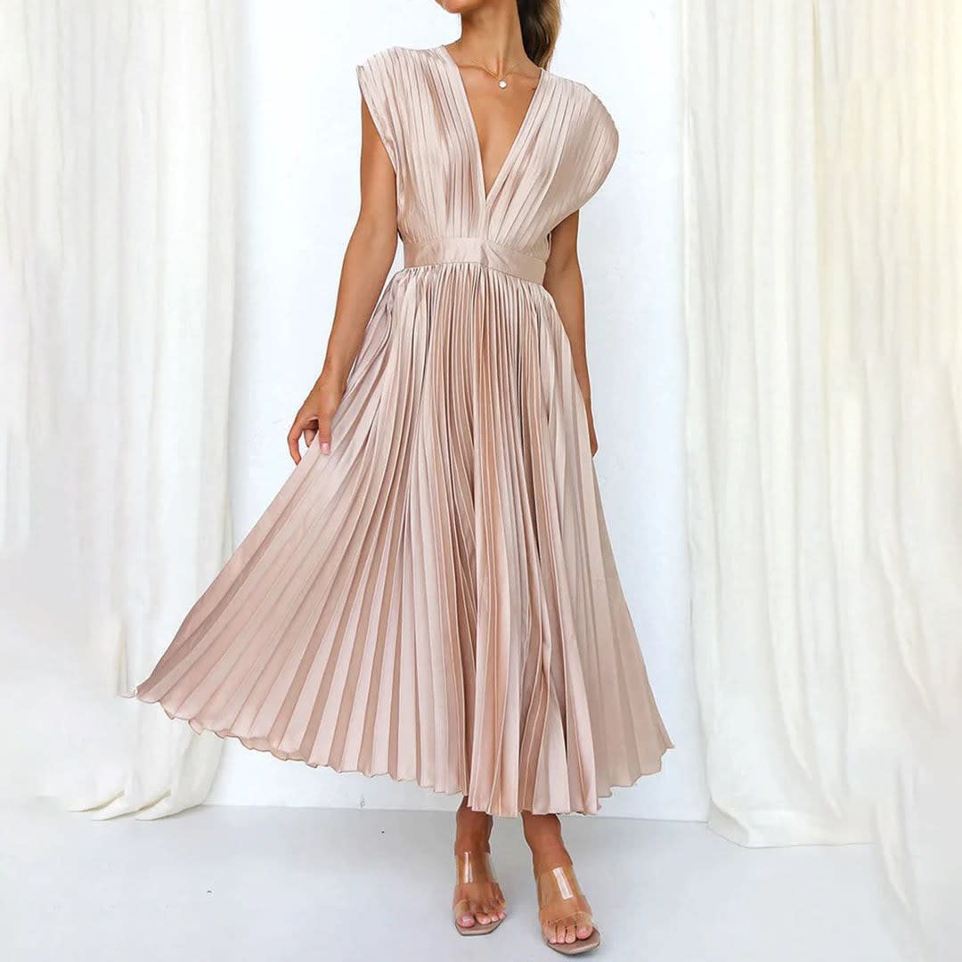 Piper Wedding Guest Pleated V-Neck Midi Dress_1
