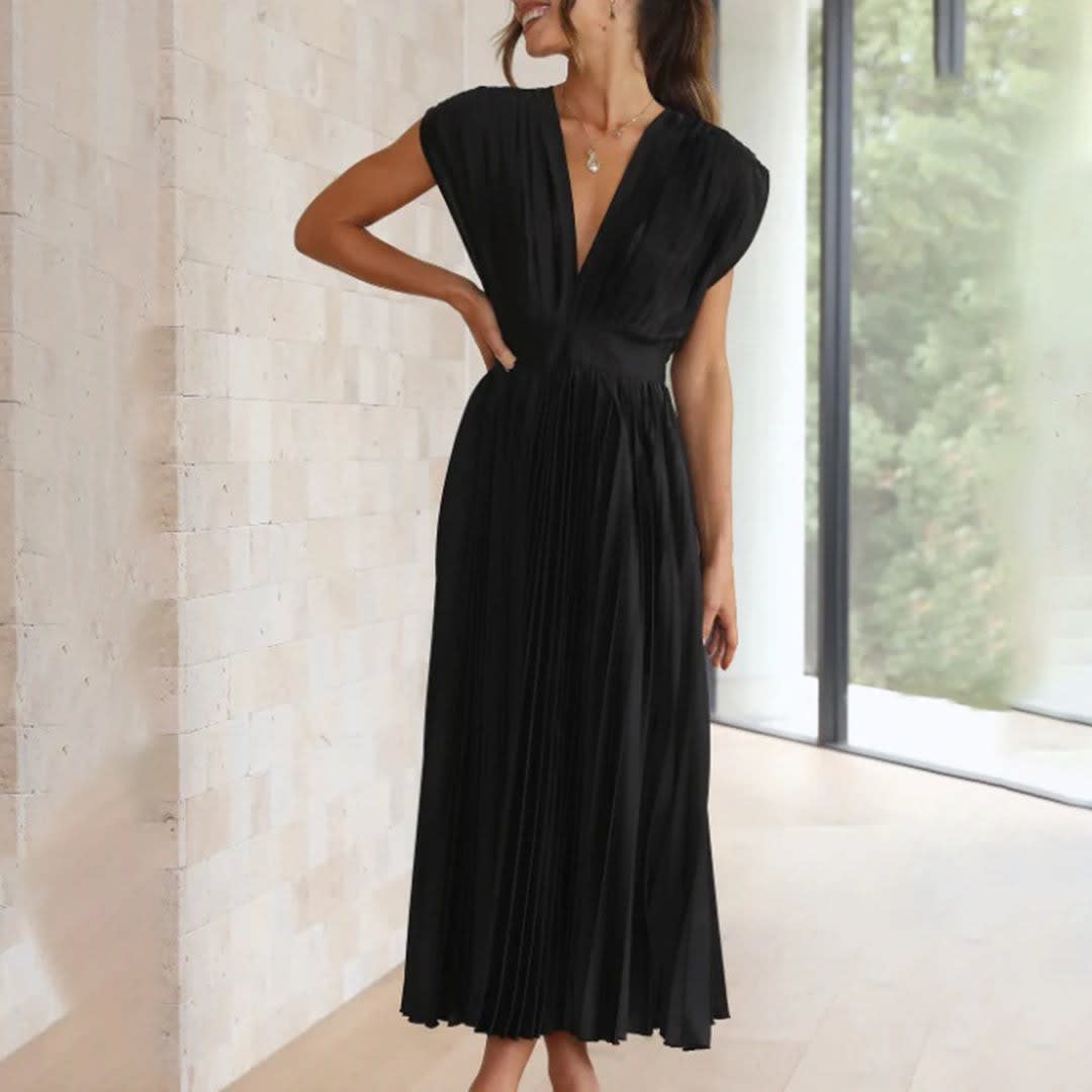 Piper Wedding Guest Pleated V-Neck Midi Dress_18