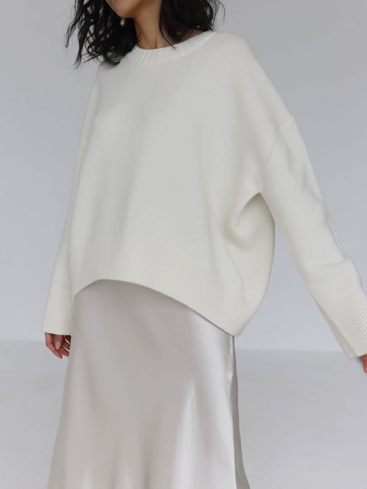 Callie Oversized Crew Neck Knit Sweater_10