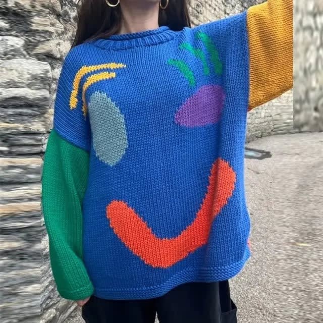 Sela Oversized Smiley Face Sweater_7