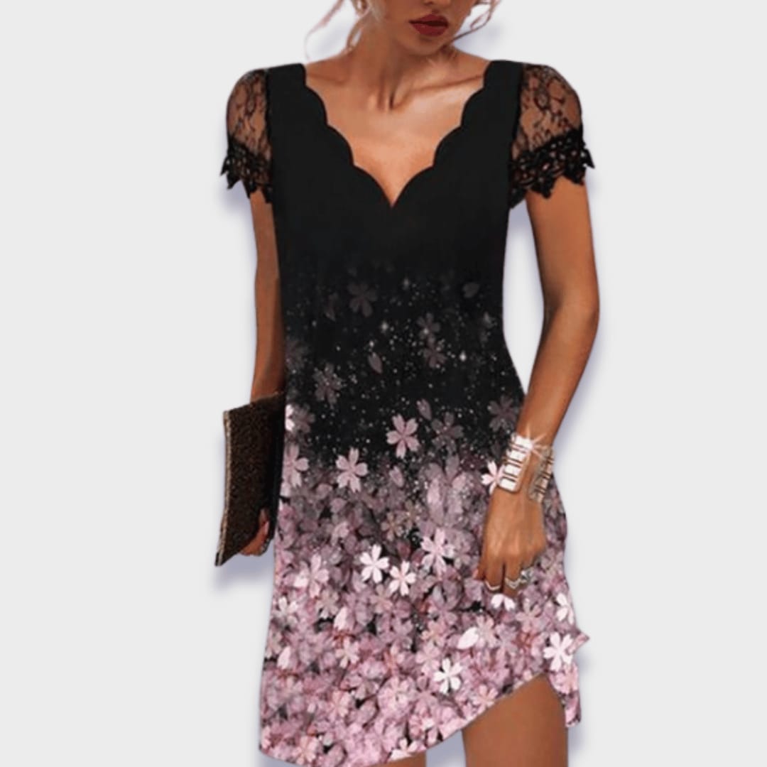 Marlow Scalloped V-Neck Lace Sleeve Shift Dress_2
