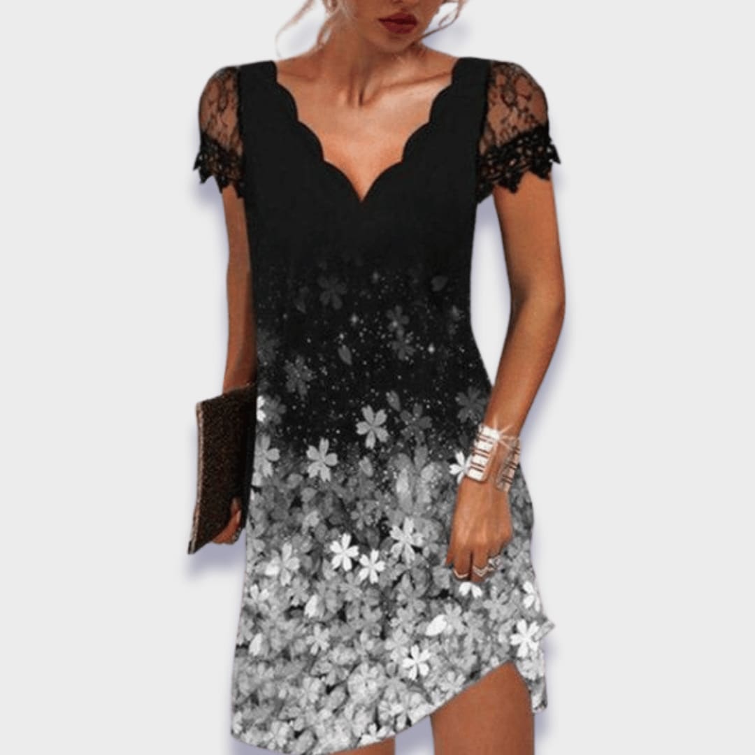 Marlow Scalloped V-Neck Lace Sleeve Shift Dress_5