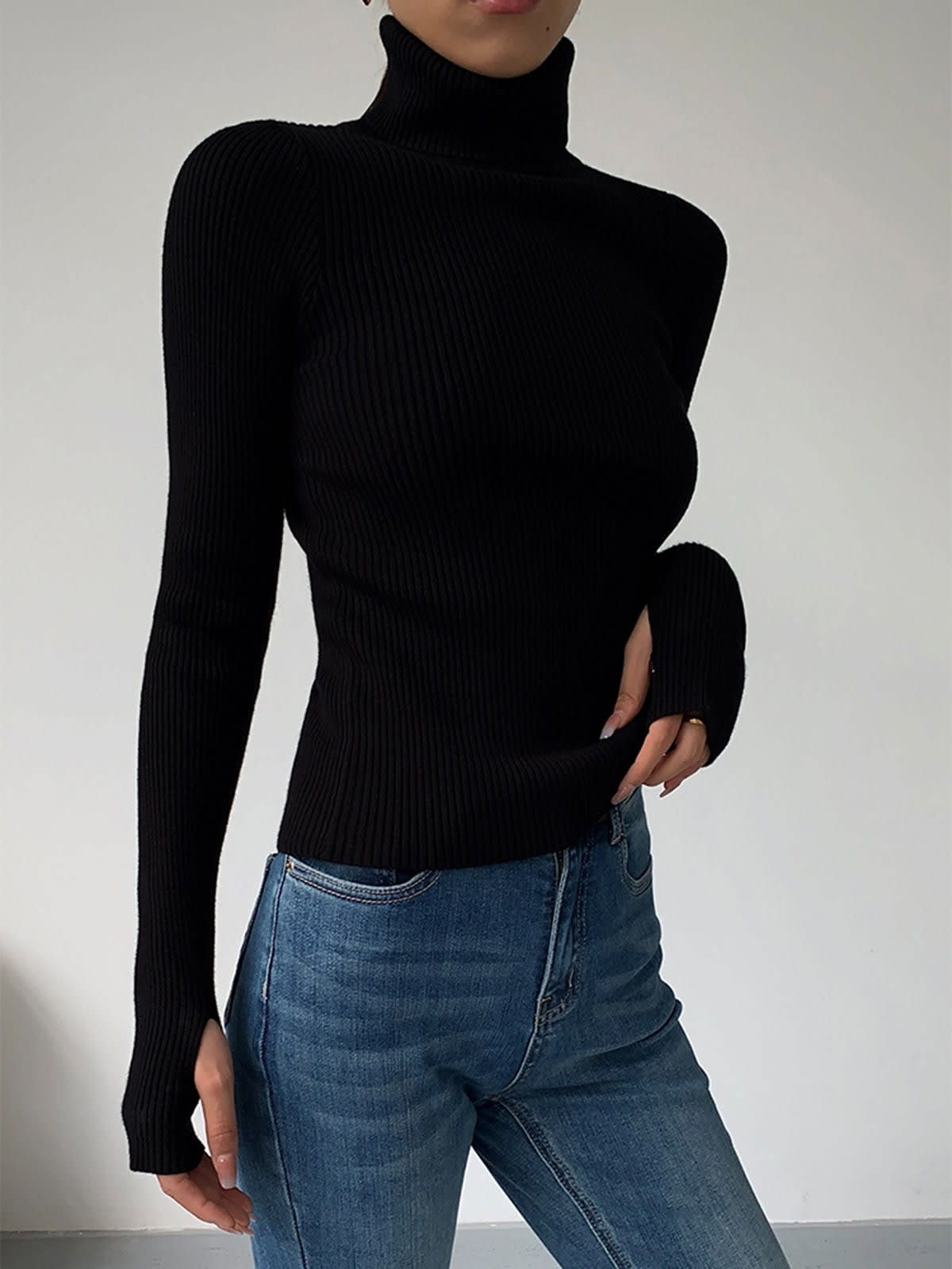 Aurelia Ribbed Turtleneck Sweater_7